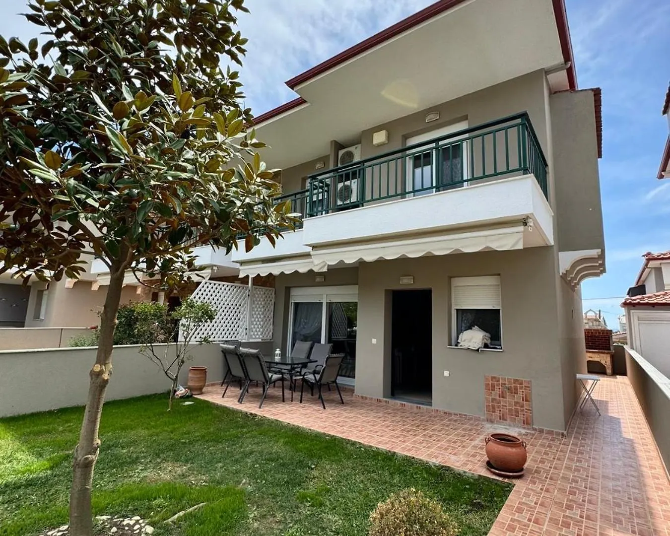 K&B House Apartment Nikiti
