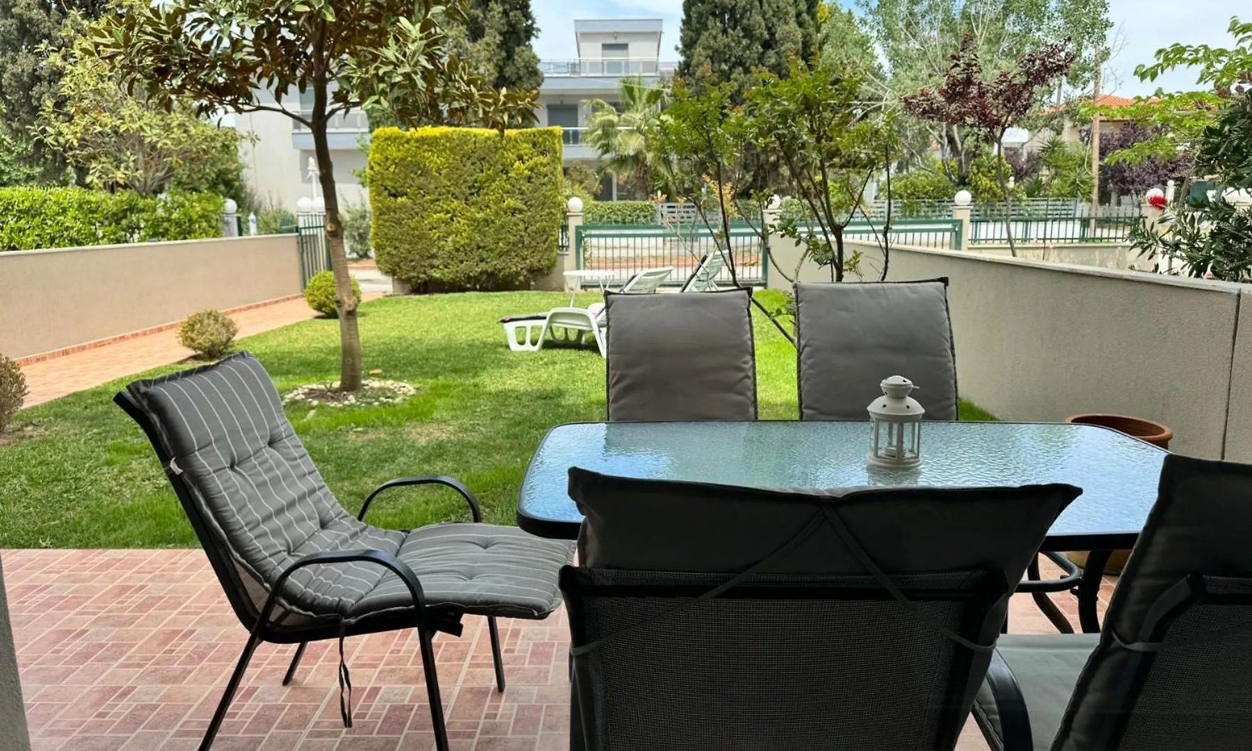 K&B House Apartment Nikiti