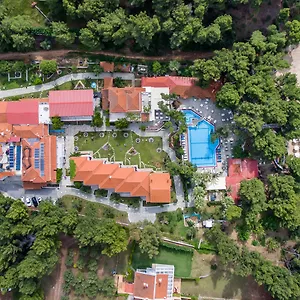 3* Otel Porfi